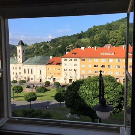 Apartman S Vyhladom Apartment Kremnica Bagian luar foto