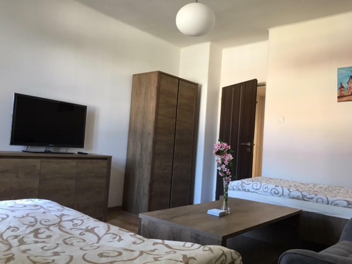 Apartman S Vyhladom Apartment Kremnica Bagian luar foto